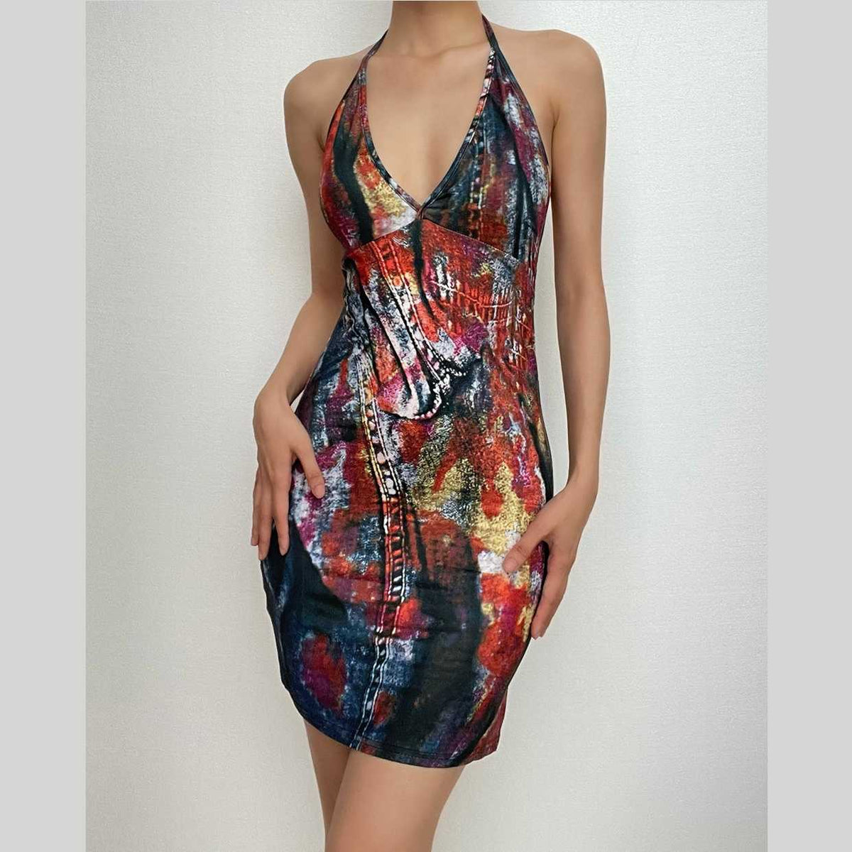 Backless halter self tie v neck contrast print mini dress  | red tango dress
