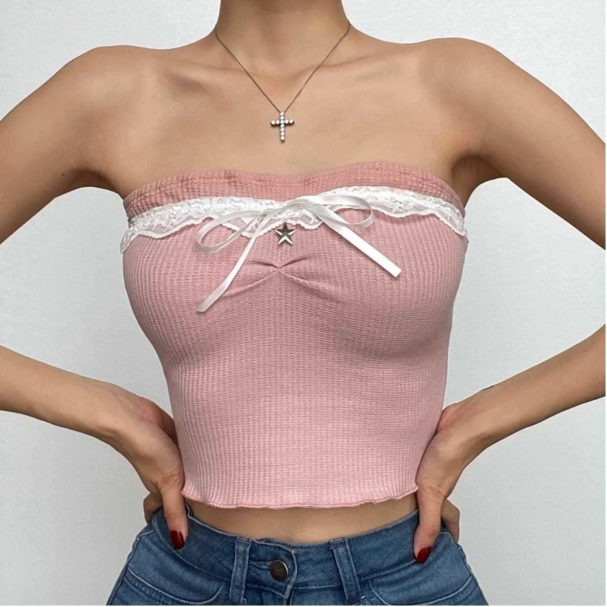 Textured lace hem backless ruffle contrast tube crop top