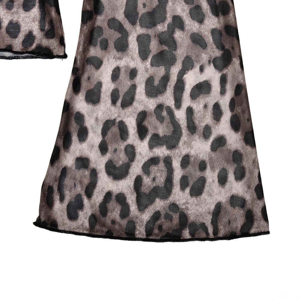 Long sleeve leopard print v neck lace button top
