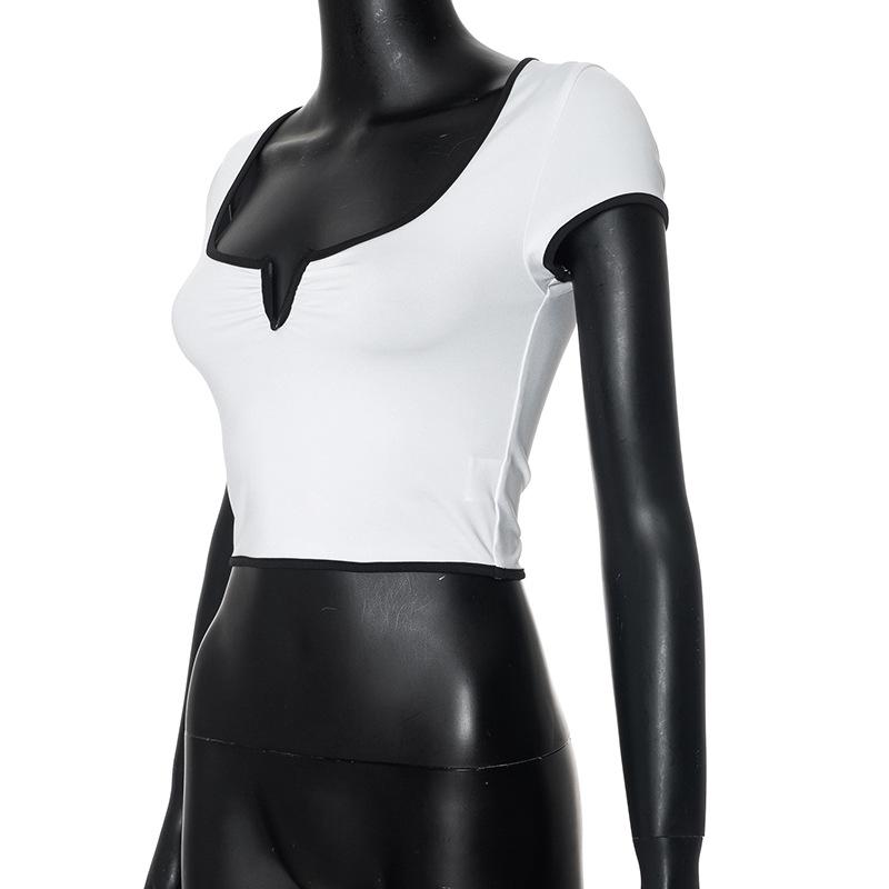 Short sleeve ruched notch neck stitch crop top