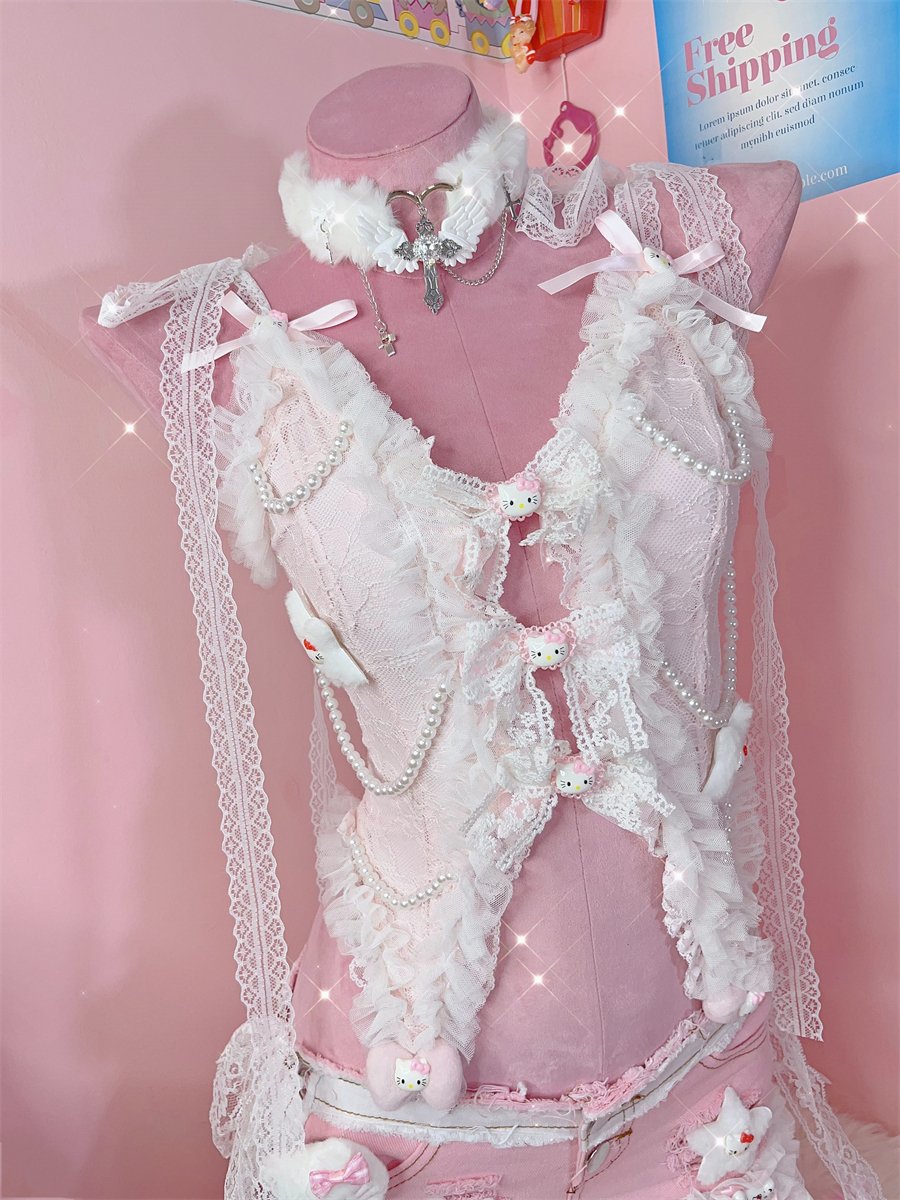 V neck bowknot lace hem "Hello Kitty" pattern cami top