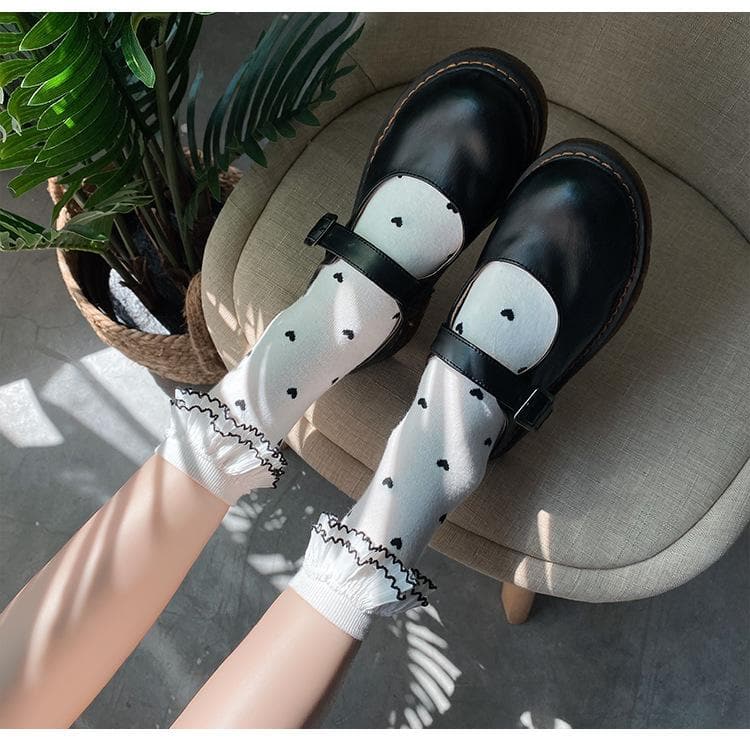 Heart pattern ruffle long socks