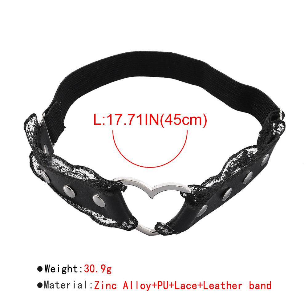 Heart decor PU leather lace hem thigh chain