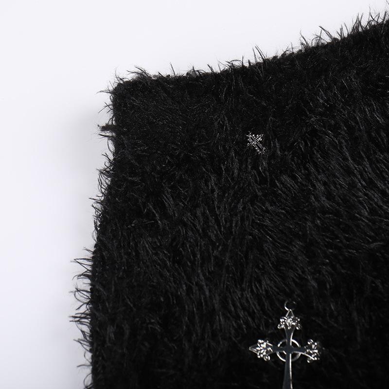 Fluffy cross pendant tassels mini skirt