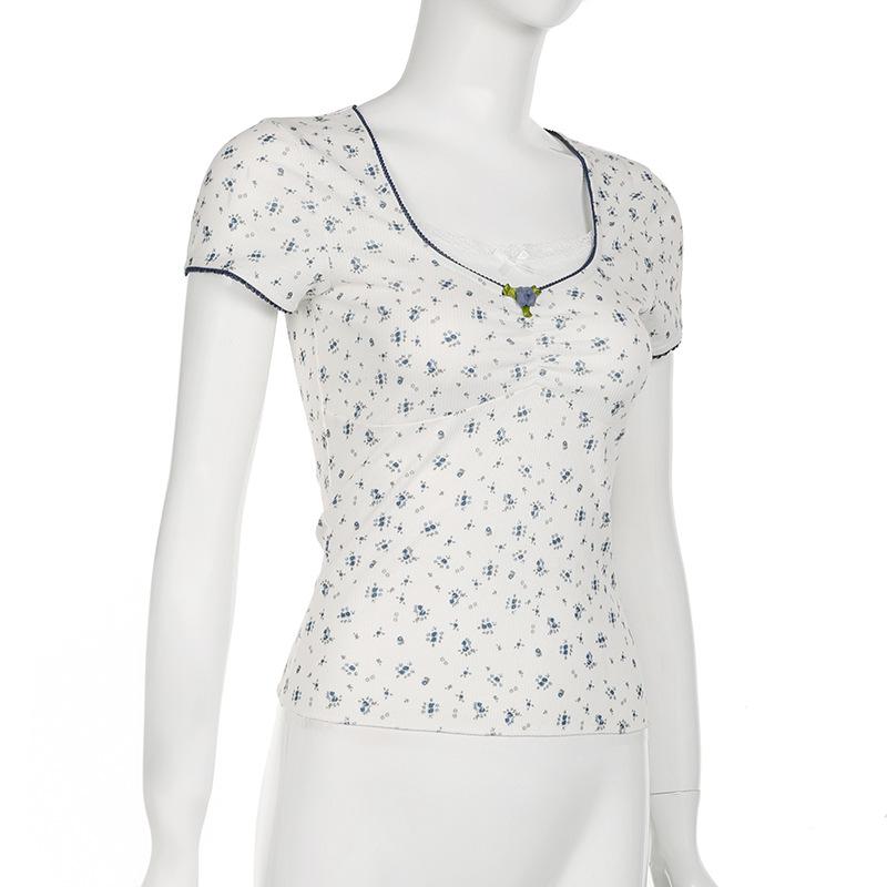 Short sleeve patchwork flower applique print top