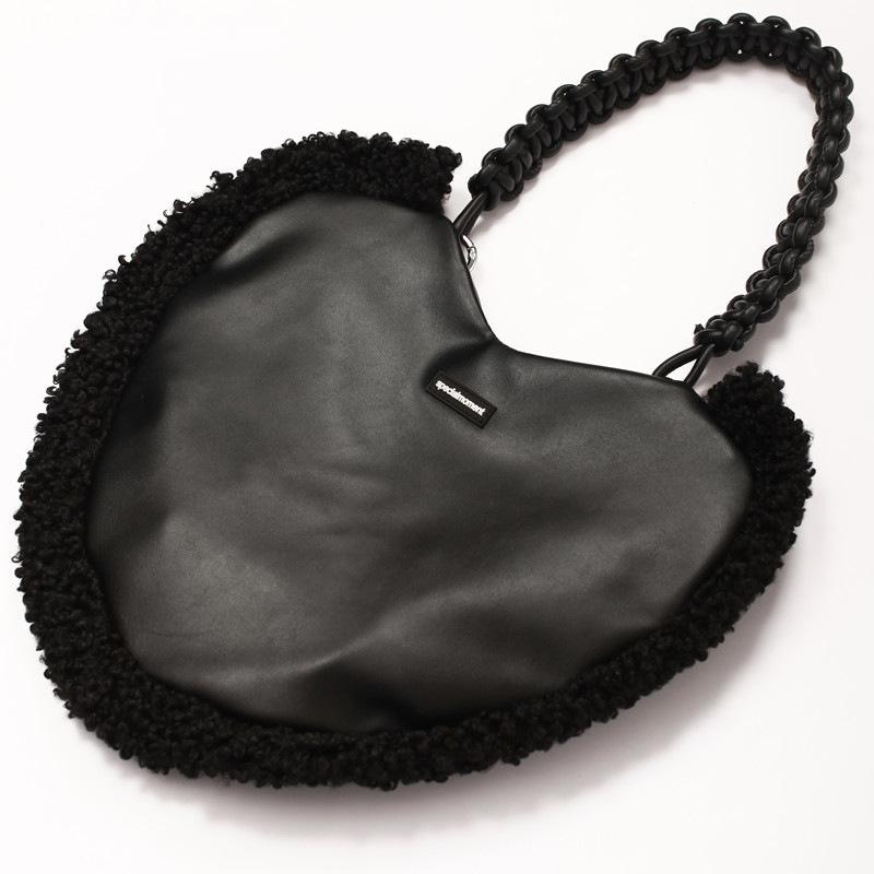 Heart fluffy contrast plaid shoulder handbag