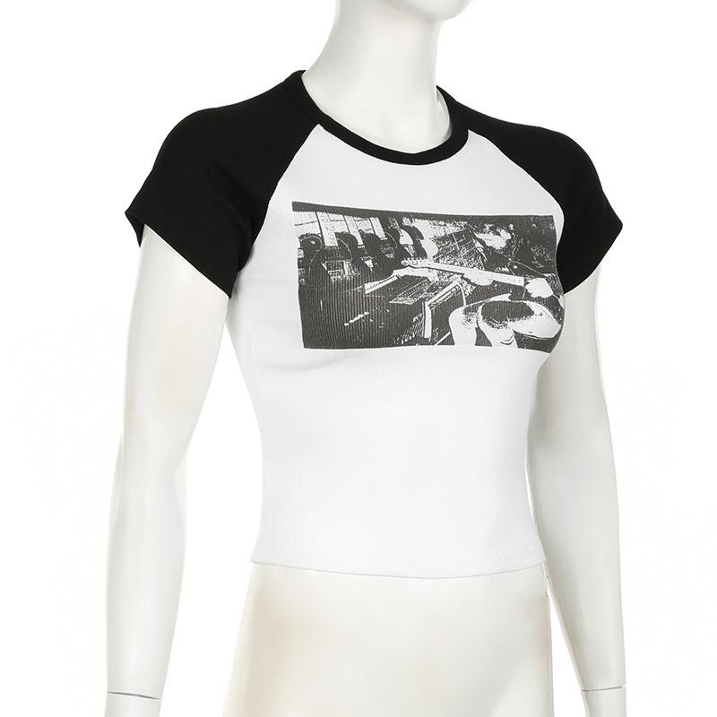 Short sleeve crewneck ribbed print top