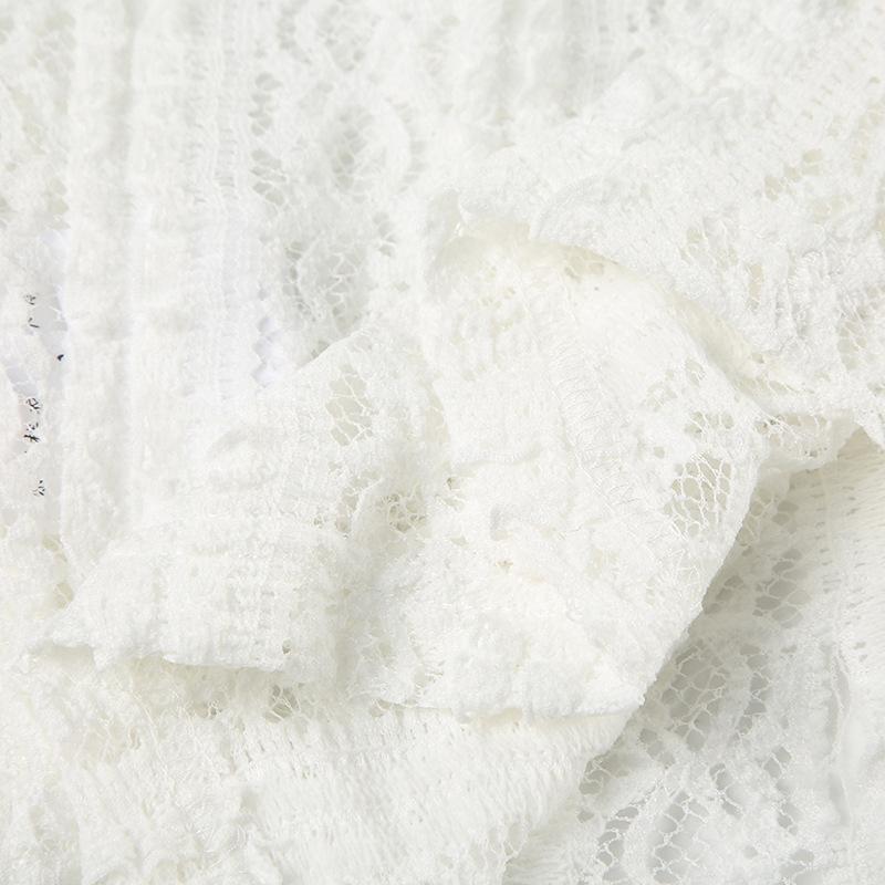 Long sleeve turnover collar lace button top