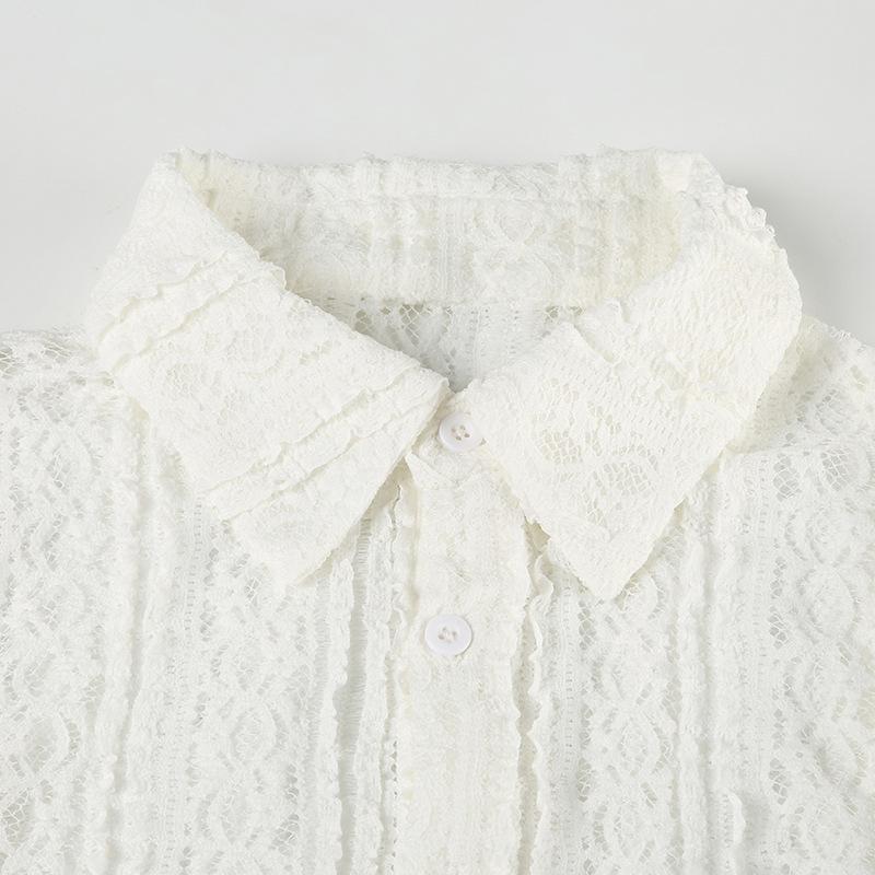 Long sleeve turnover collar lace button top