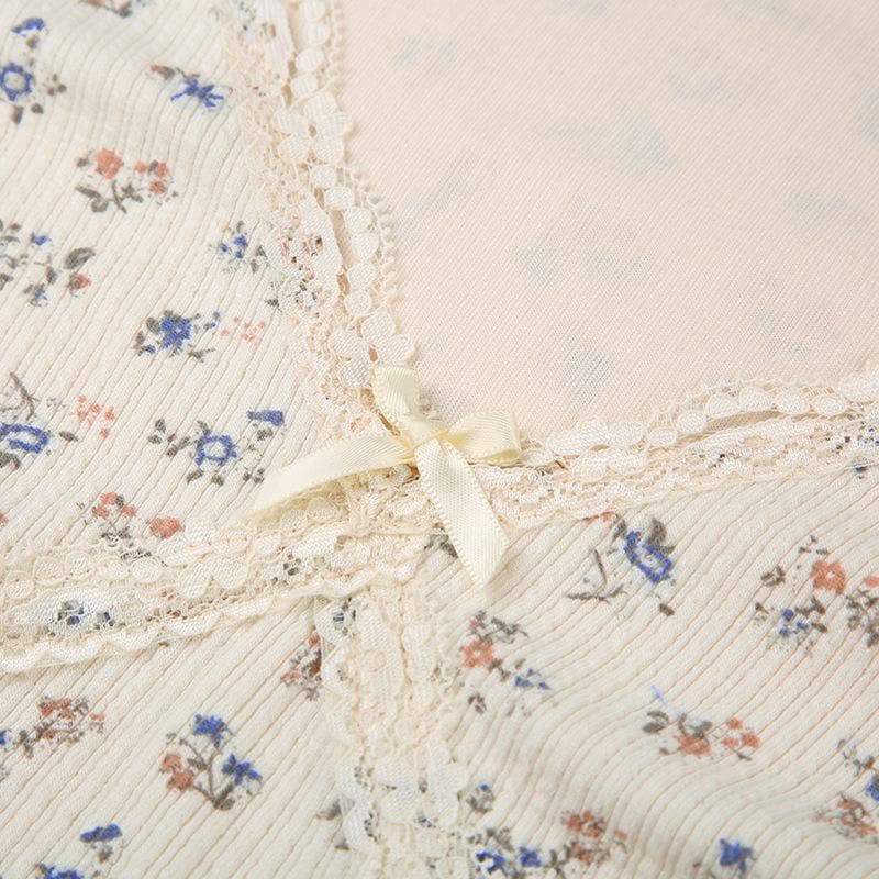 Flower print contrast long sleeve v neck lace hem top