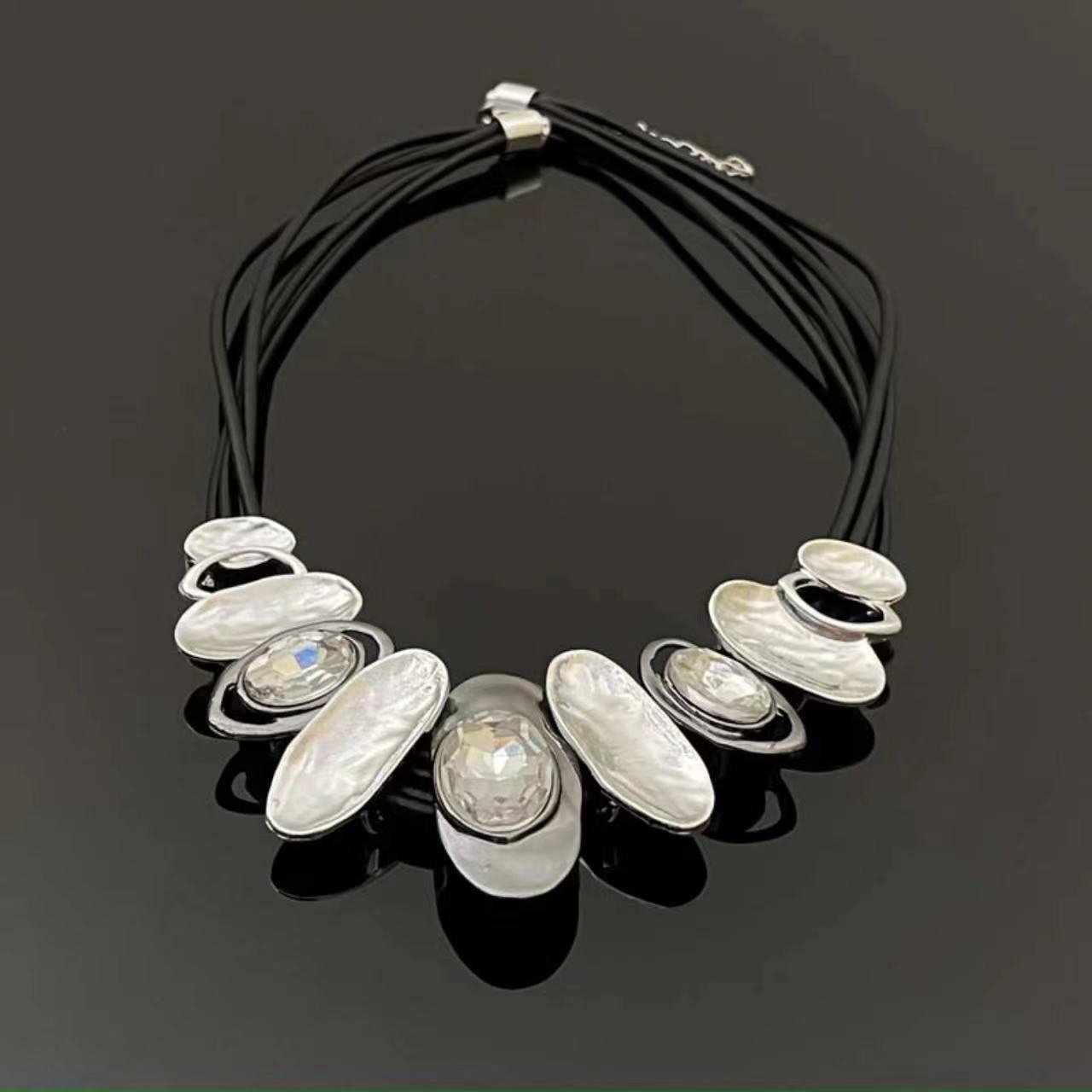 Irregular elliptic rhinestone layered necklace