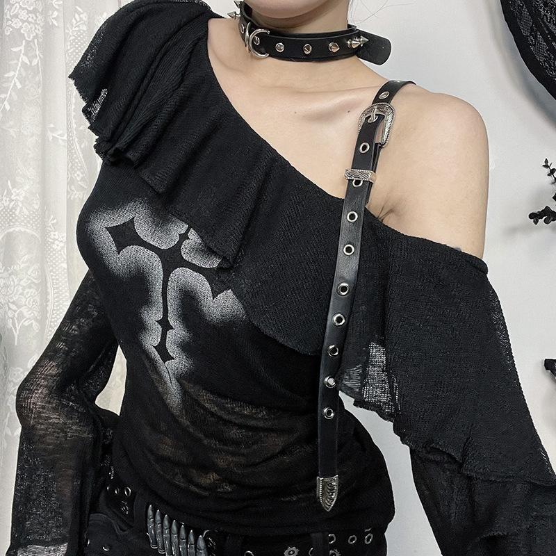 Off shoulder long sleeve ruffle cross pattern buckle top