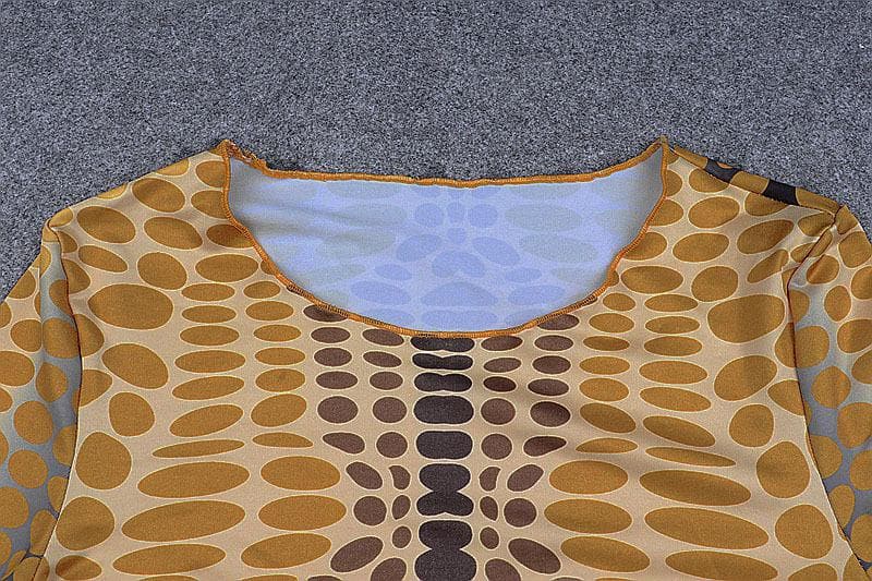 Contrast polka dot round neck long sleeve top