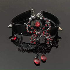 Spider pendant rhinestone rivet choker necklace