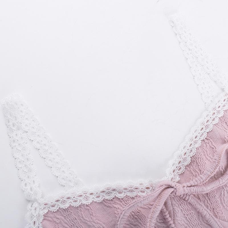 Sweetheart neck lace hem textured cami top