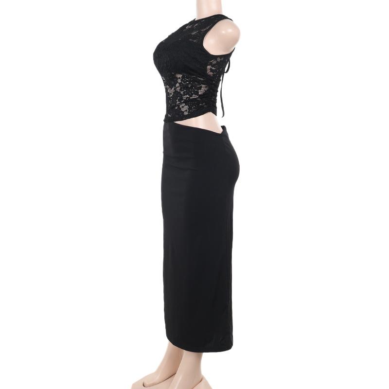 Sleeveless lace hollow out maxi dress
