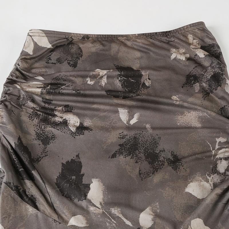Ruched contrast print maxi skirt