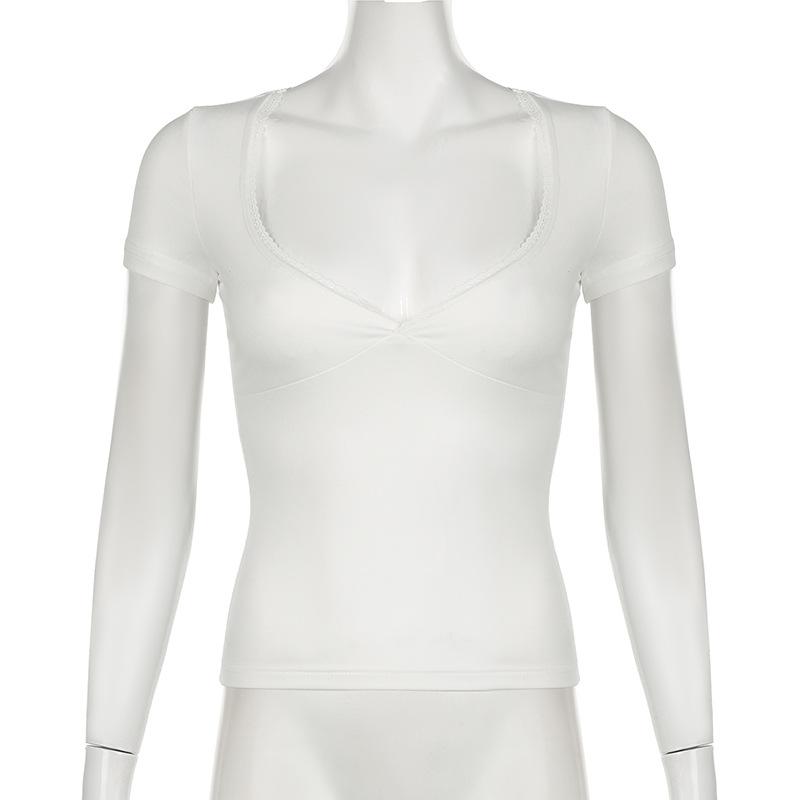 Short sleeve v neck lace hem solid top
