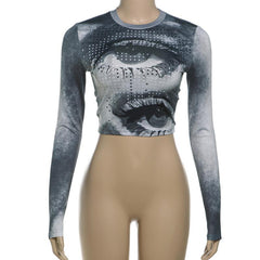 Crewneck long sleeve eye print contrast crop top