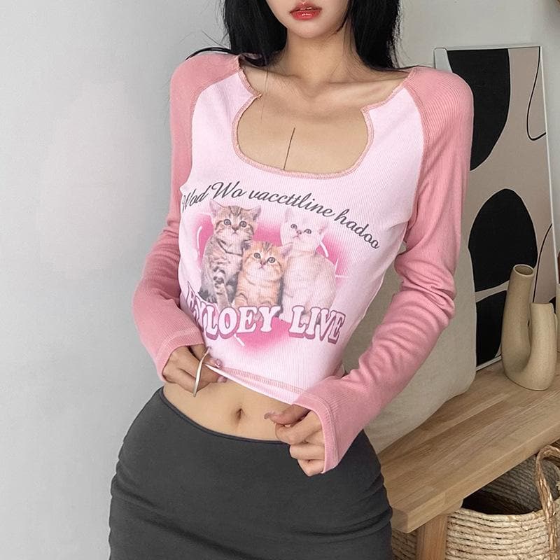 Long sleeve cat pattern notch neck stitch ribbed contrast crop top