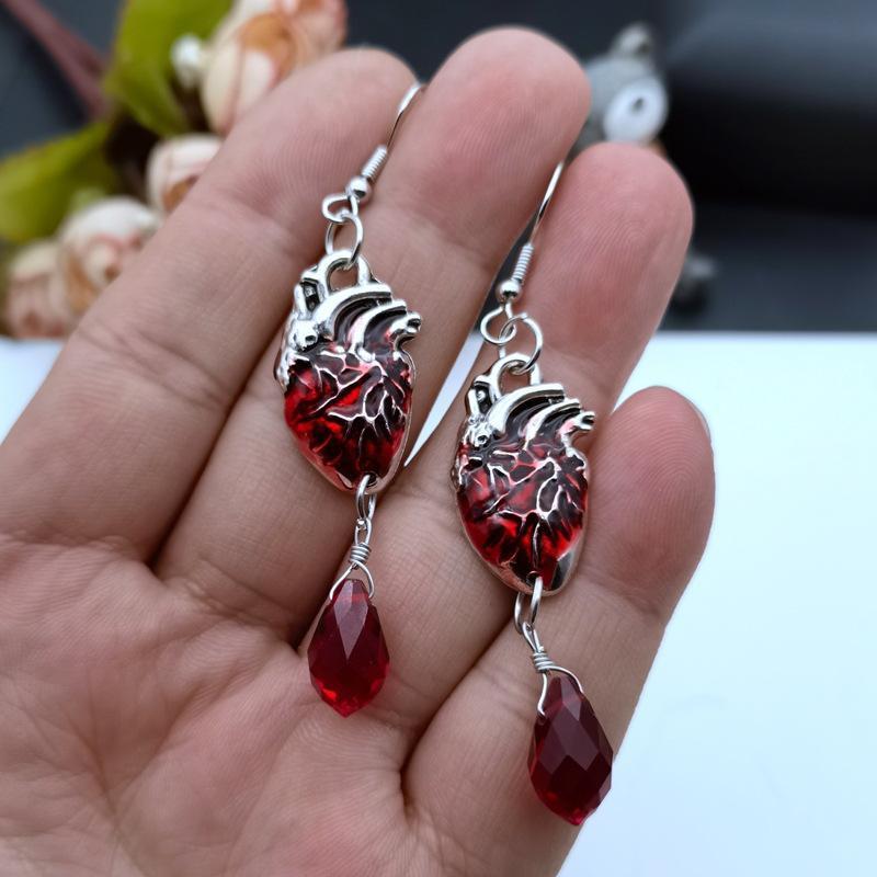 Heart pattern metal applique drop earrings