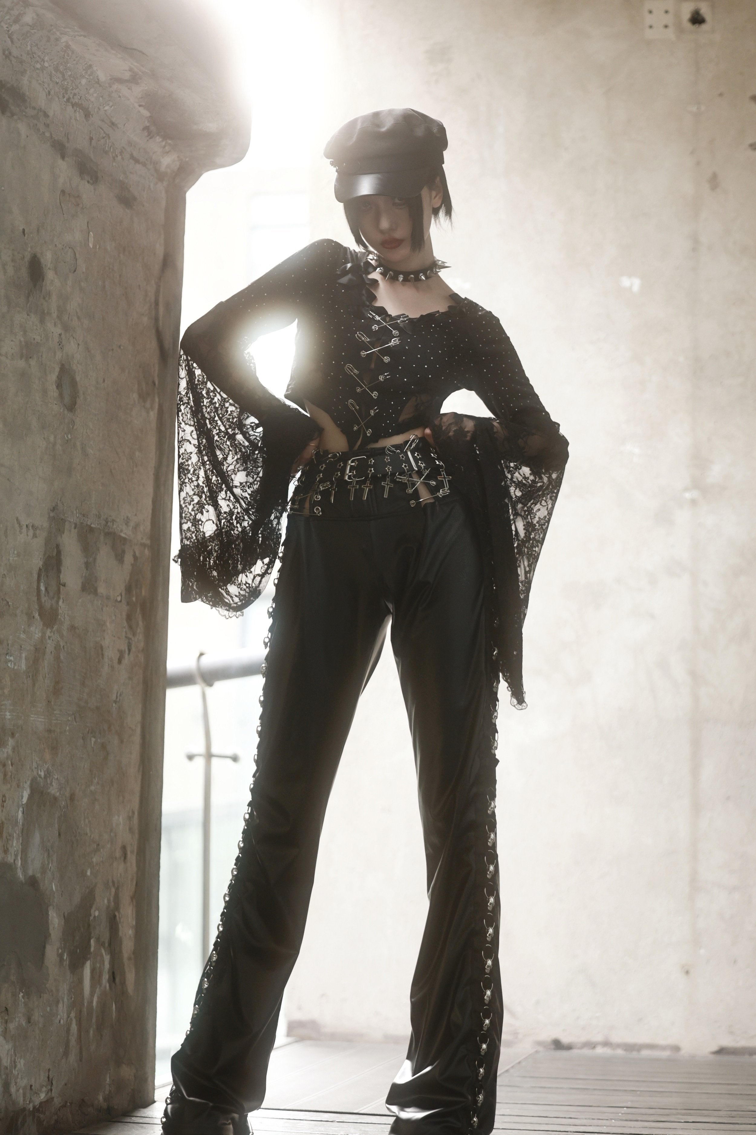 PU leather o ring skull applique pant