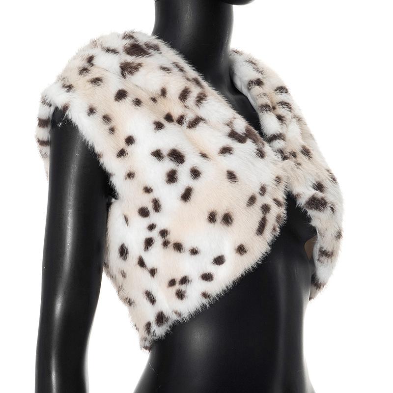 Leopard print fluffy hoodie crop top