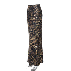 Leopard print contrast mini skirt