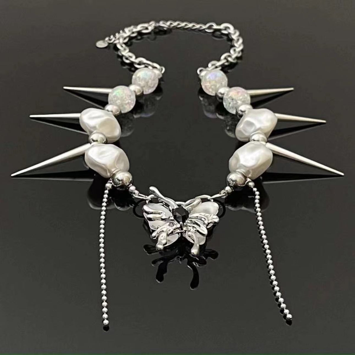 Butterfly pendant faux pearl rivet necklace