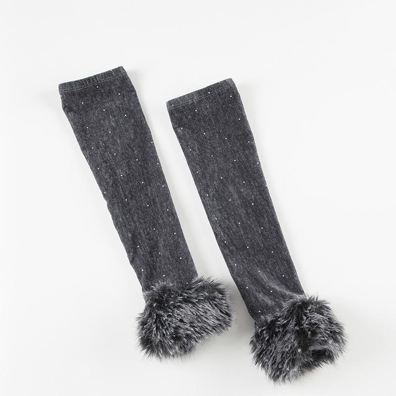 Fluffy gloves beaded tube mini dress