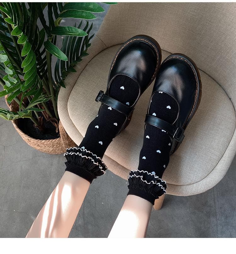 Heart pattern ruffle long socks