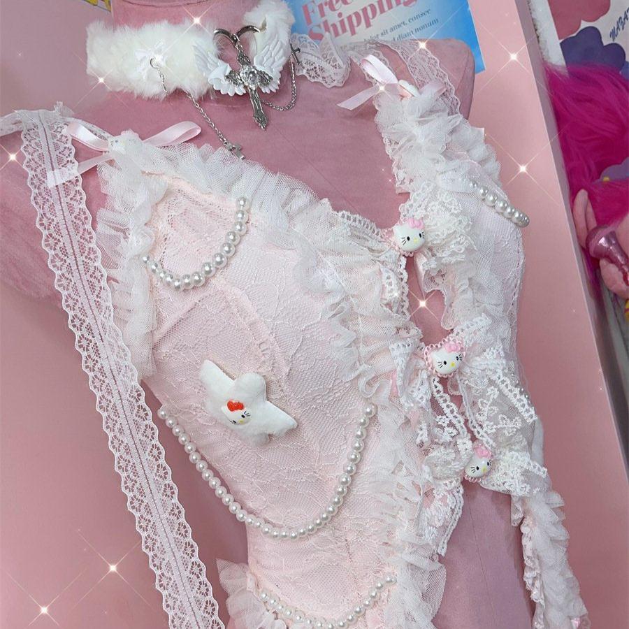 V neck bowknot lace hem "Hello Kitty" pattern cami top