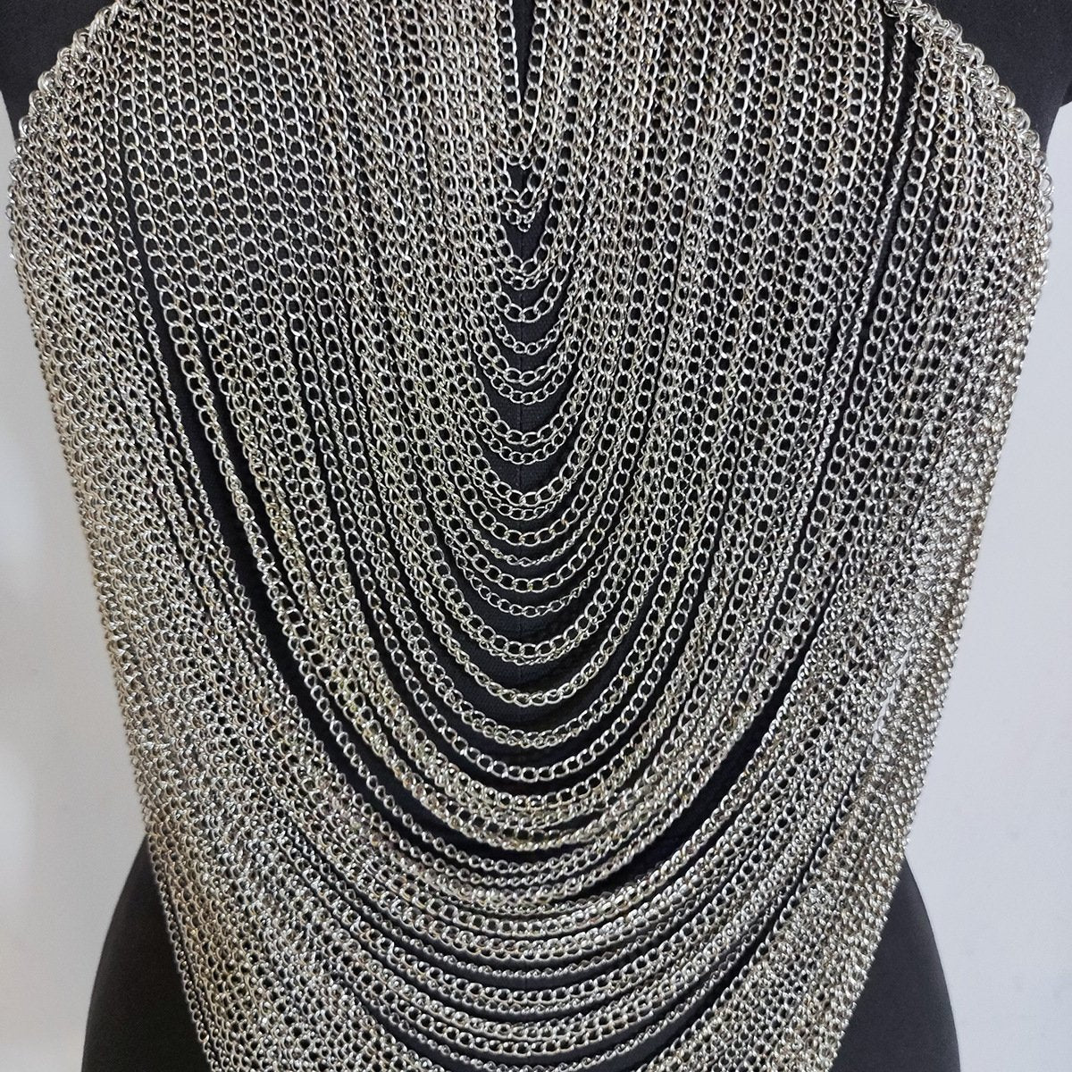 Halter o ring hollow out metal chain top