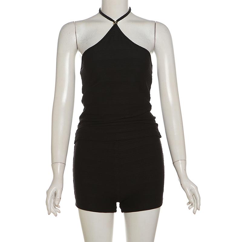 Halter backless textured solid short pant set