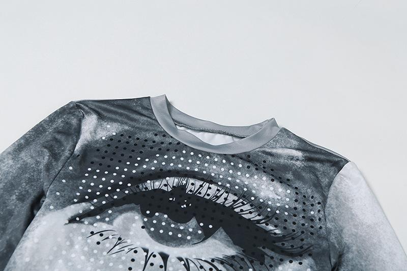 Crewneck long sleeve eye print contrast crop top
