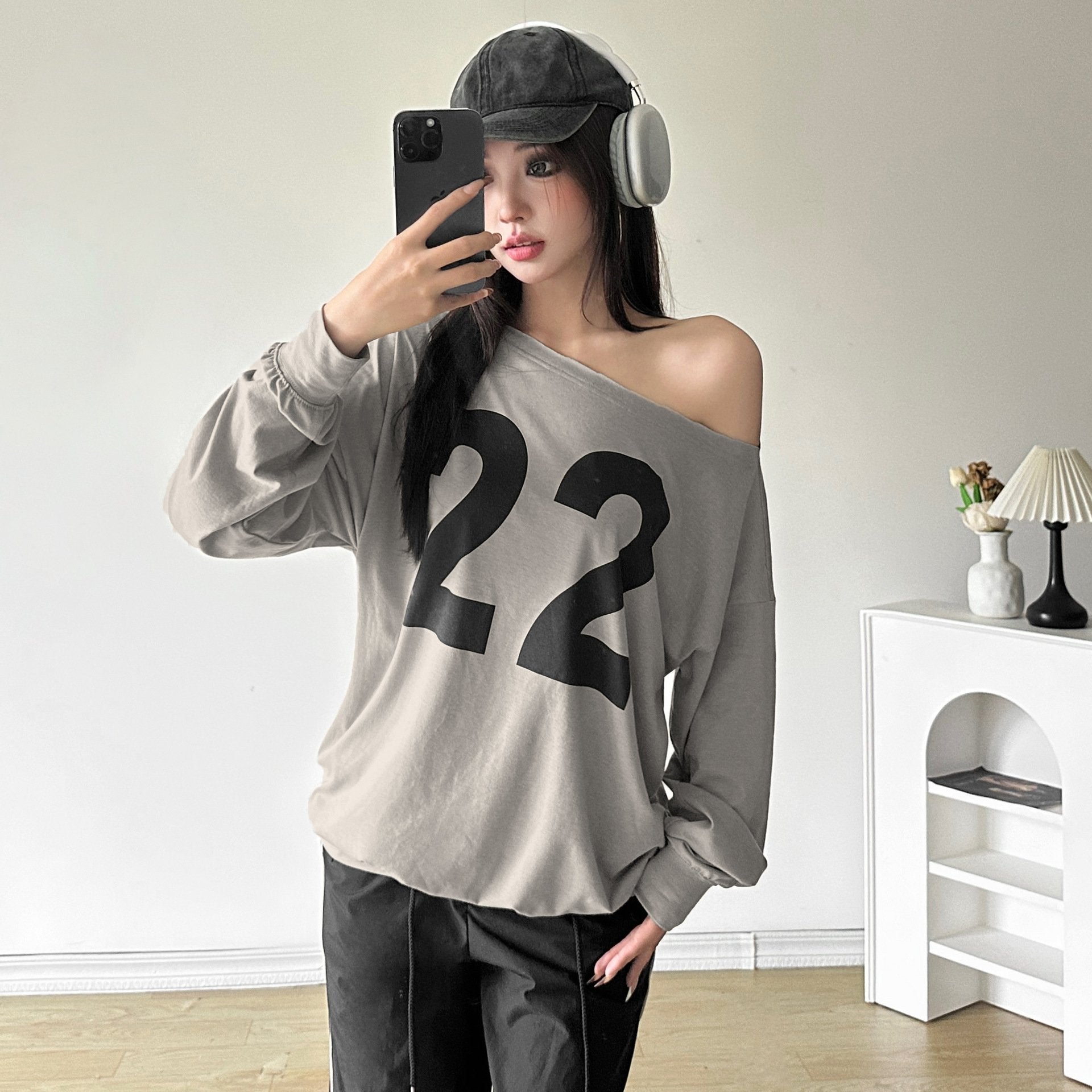 Long sleeve irregular one shoulder â€?2â€?pattern top