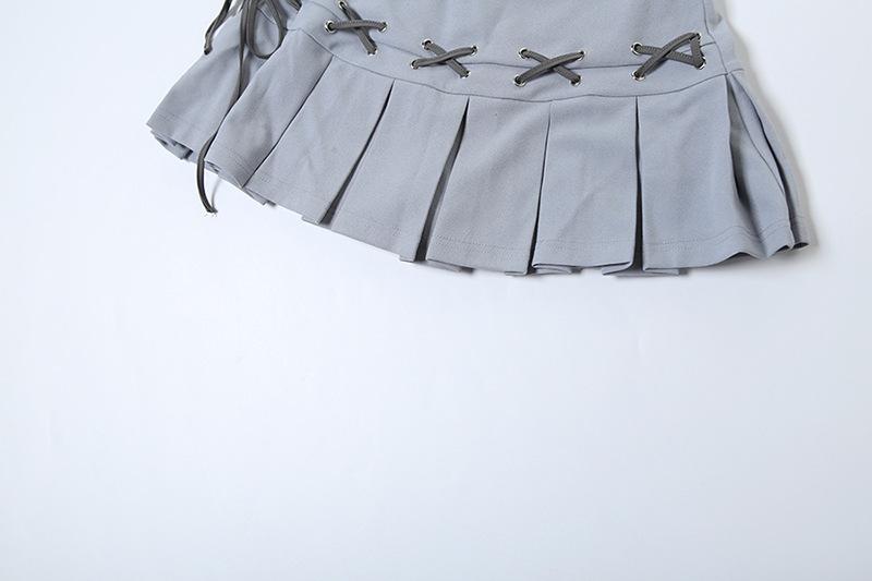 Irregular flower applique pleated mini skirt set