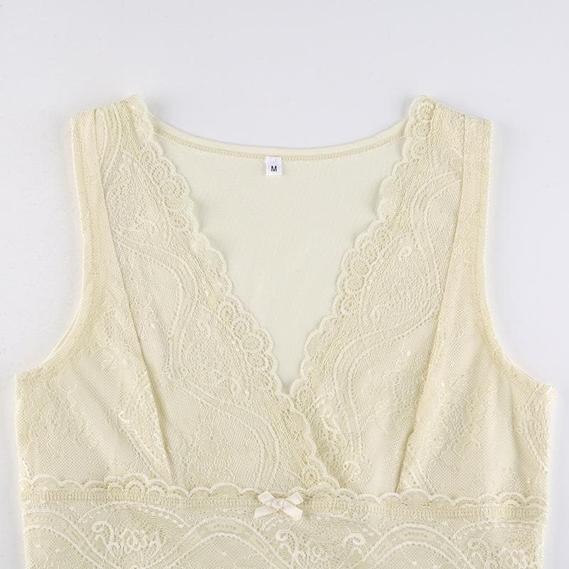 V neck sleeveless lace hem top
