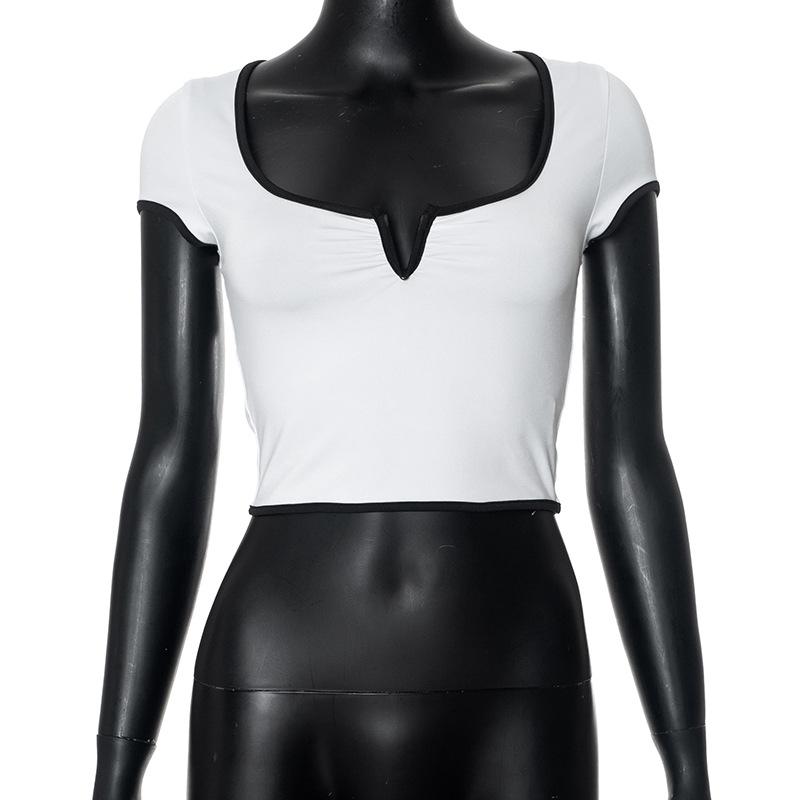 Short sleeve ruched notch neck stitch crop top