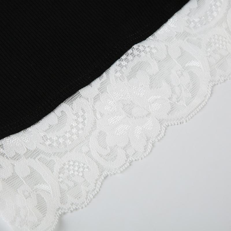 Long sleeve v neck lace hem button top