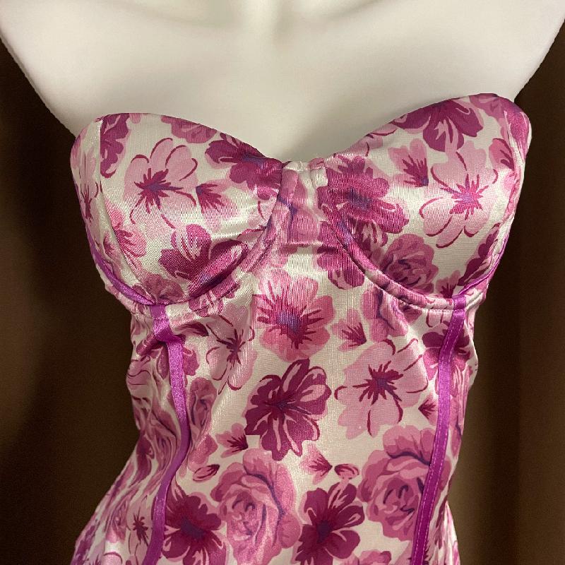 Sweetheart neck flower print padded zip-up mini dress