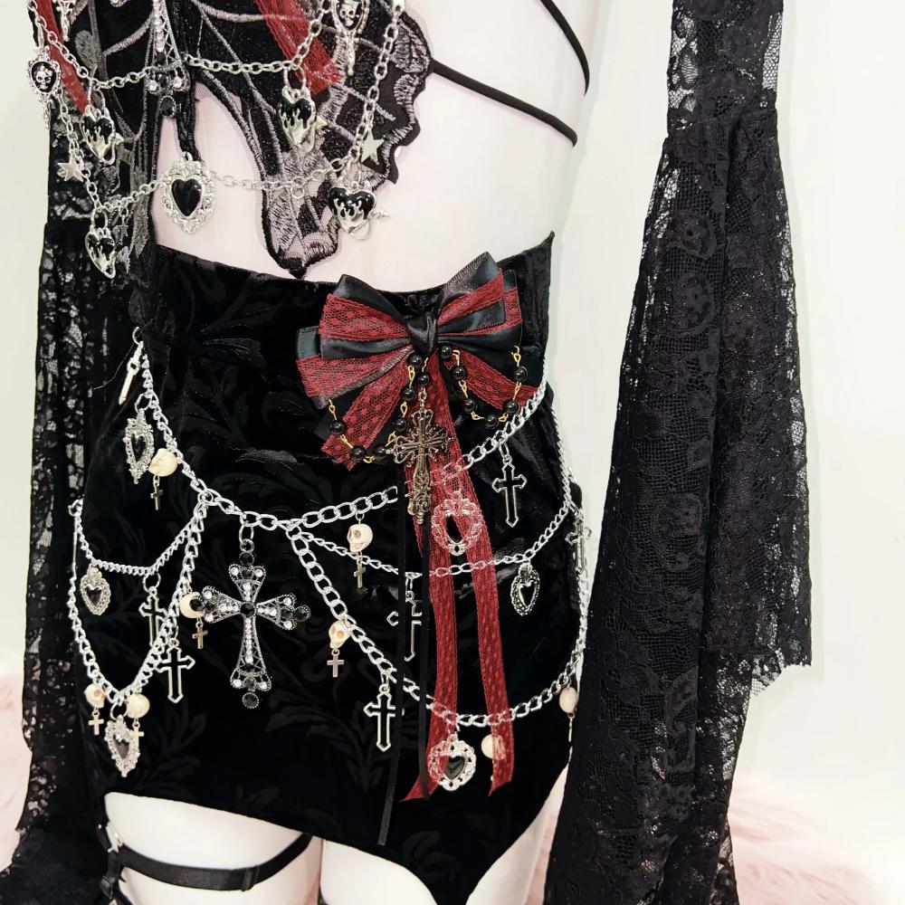 Long sleeve lace butterfly pattern bowknot metal chain mini skirt set